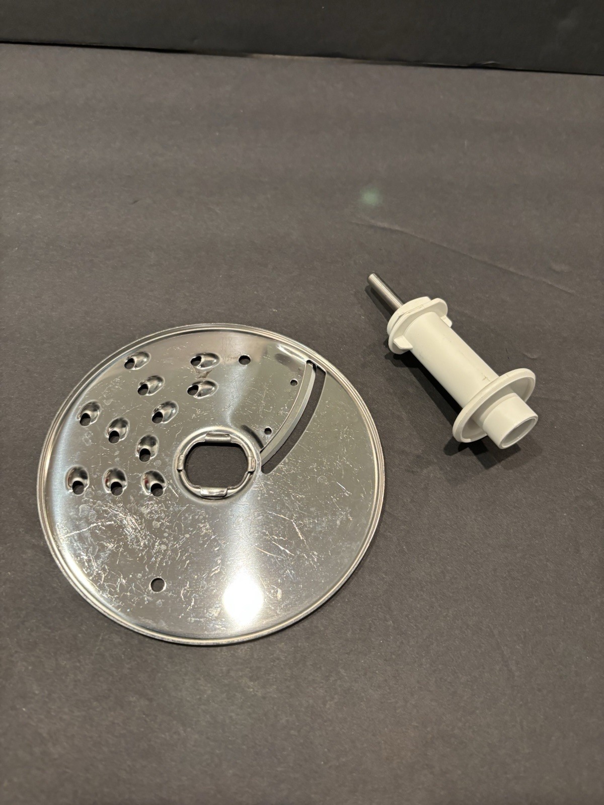KFP715WH2 KitchenAid 7 Cup Food Processor Shredder/Slicer Disc Adapter