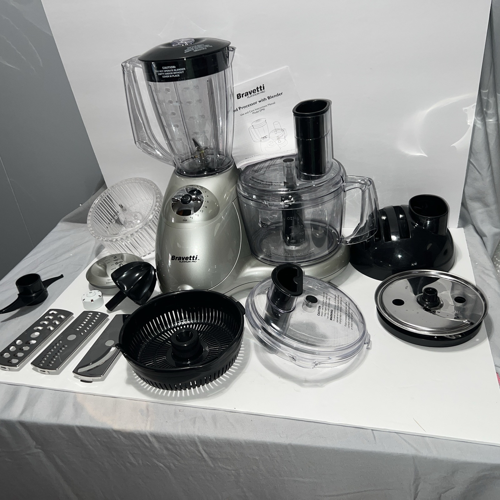 Bravetti Platinum Pro Food Processor Model EP90 Multiple Attachments W/Manuel