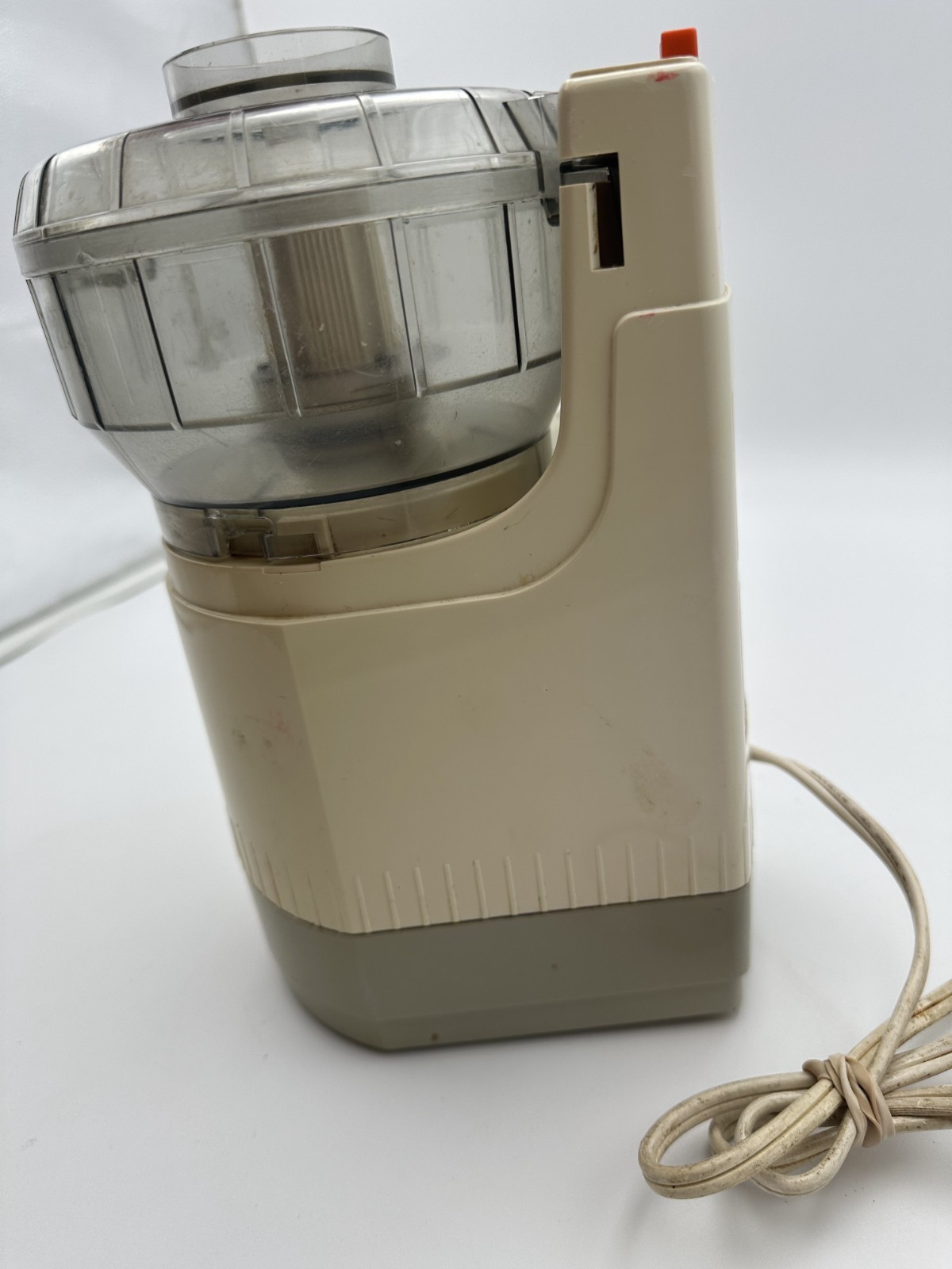 VTG Presto Minnie Max Compact Food Processor 0290001 Working