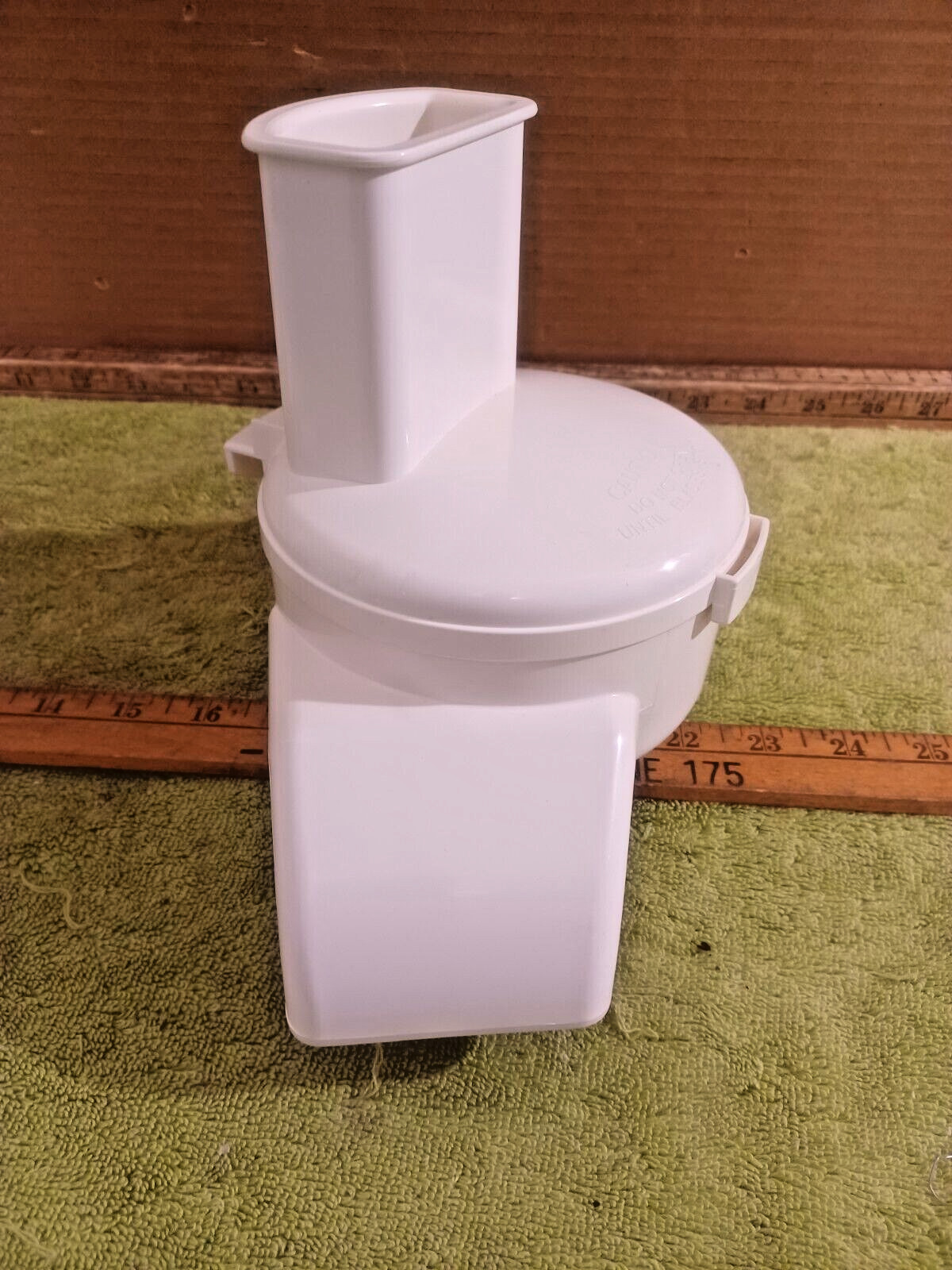 Sunbeam Oskar 14081 Food Processor Replacement Parts Salad Attachment Chute