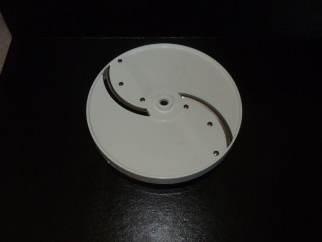 LOT OF 4 OSTER KITCHEN CENTER FOOD PROCESSOR CUTTING GRATER DISCS BLADES SLICERS