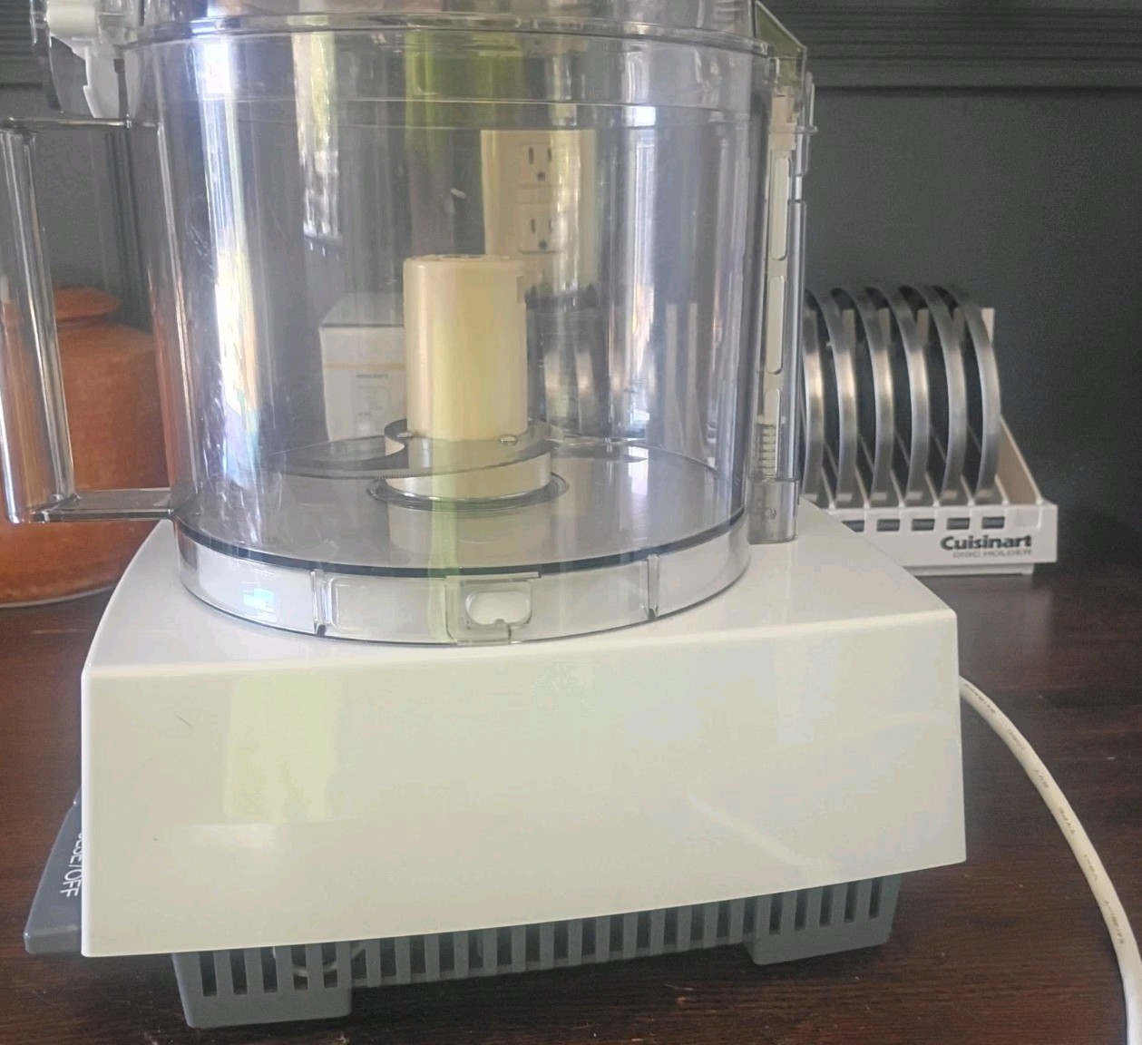 Cuisinart Professional 14 DLC-7M Pro Food Processor Accessories Tested