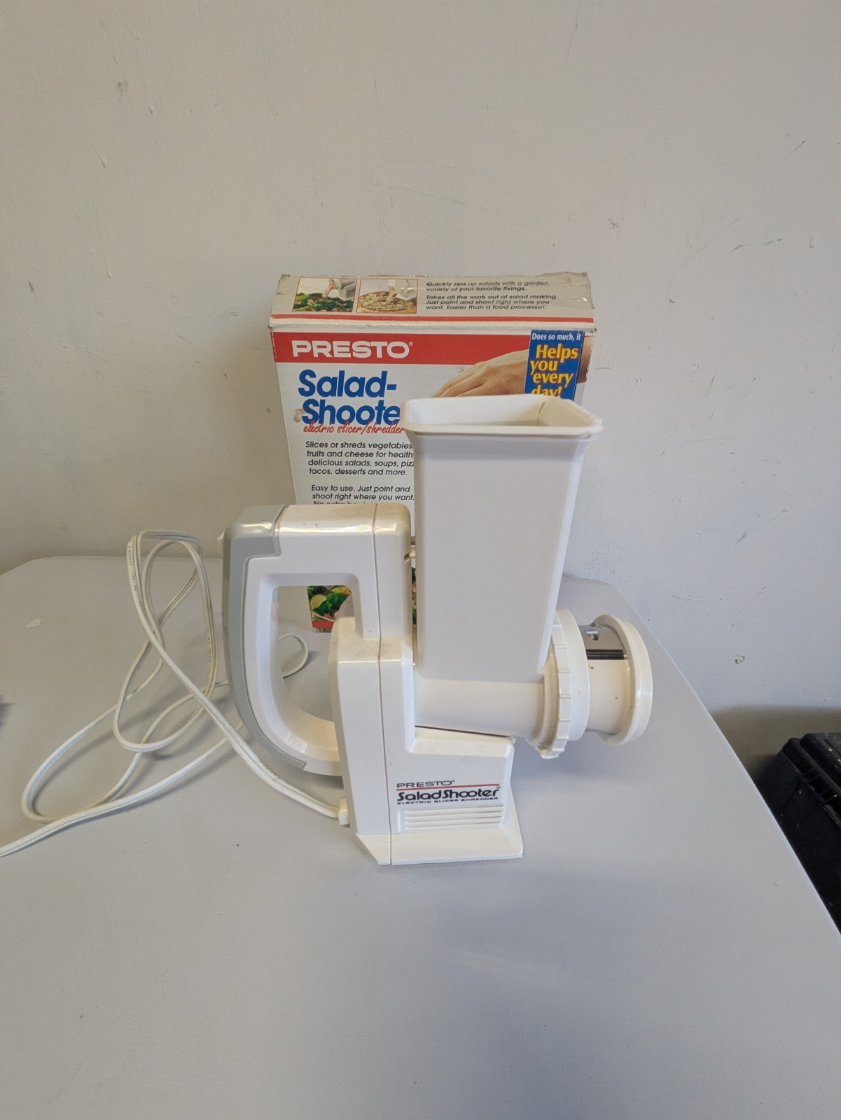 VTG Presto Salad Shooter Model 0291003 Electric Slicer Shredder kitchen applican