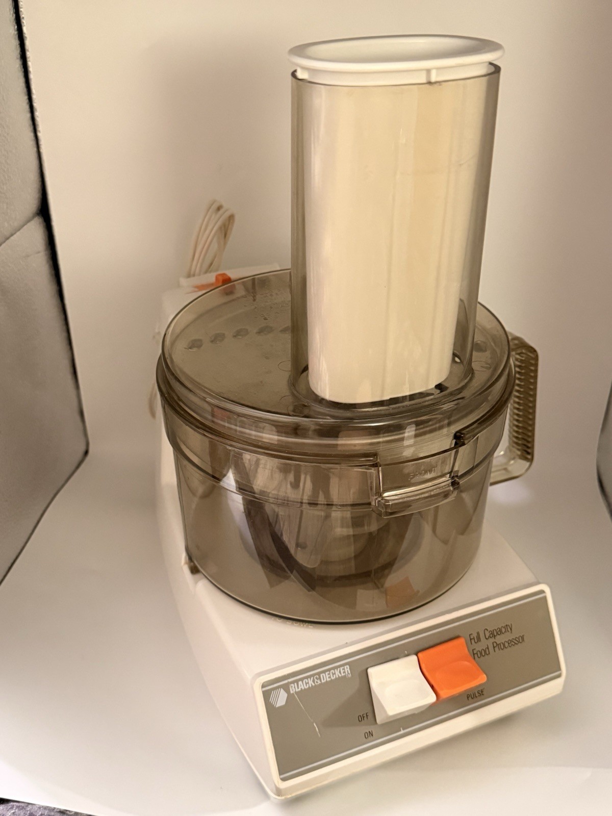 Vintage Classic Black & Decker D1FP1D Full Capacity Food Processor