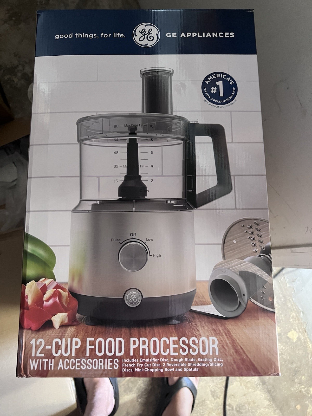 GE 12 CUP FOOD PROCESSOR STAINLESS STEEL 2 SPECIALTY SHREDDER BLADES