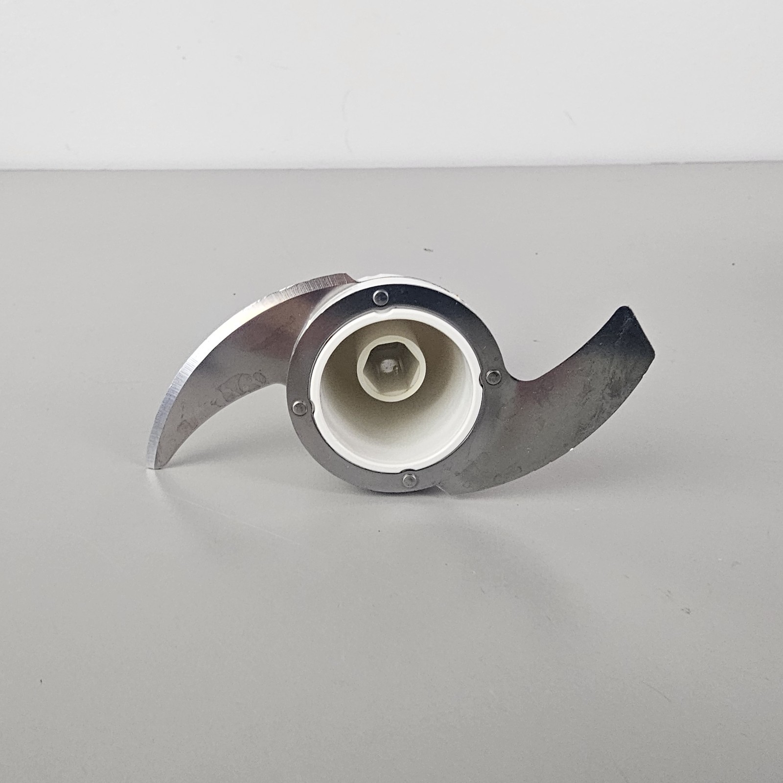 Oster Kitchen Center Food Processor Chopper Attachment Model 5900 F & Blade