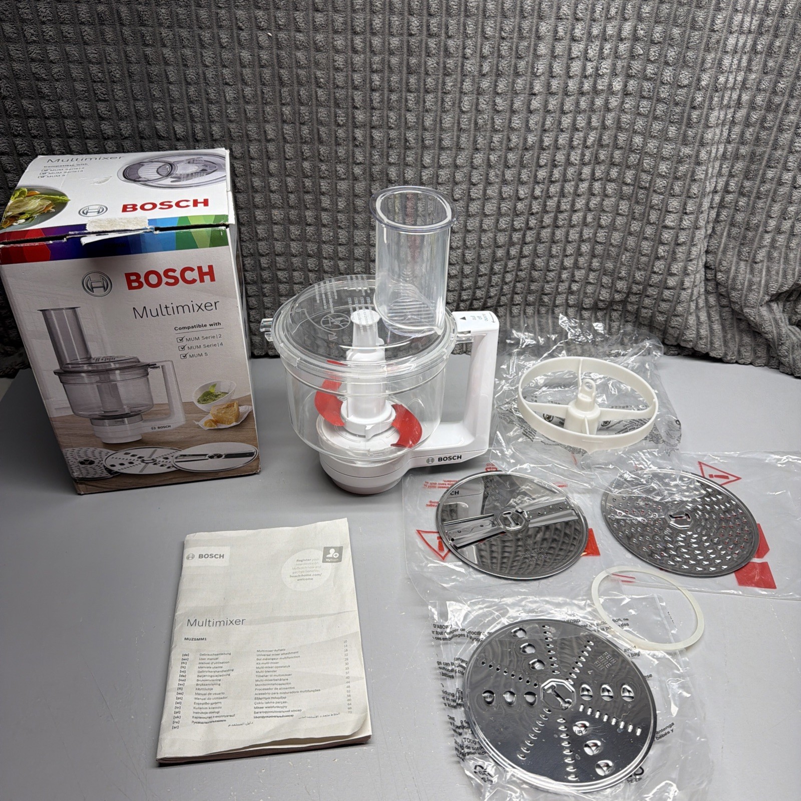 Bosch Universal Multi Mixer Food Processor w/ Bowl, Lid, Pusher, Blade MUM 2 4 5