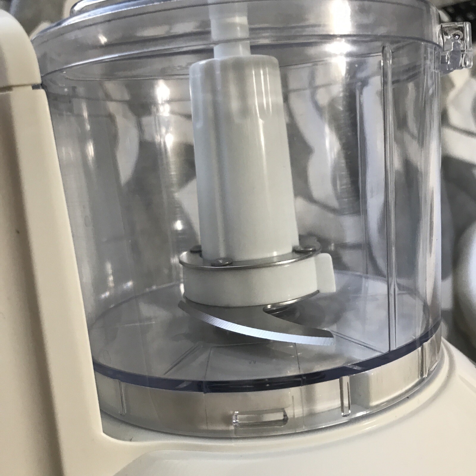 White BLACK+DECKER One-Touch Chopper 1.5 Cup Capacity Food Processor