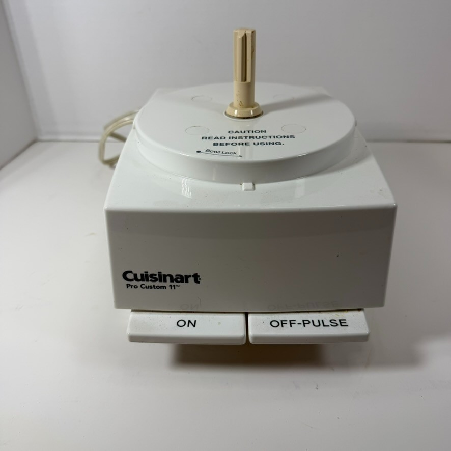 Cuisinart Pro Custom 11 Food Processor Motor Base only White DLC-8S TX WORKS