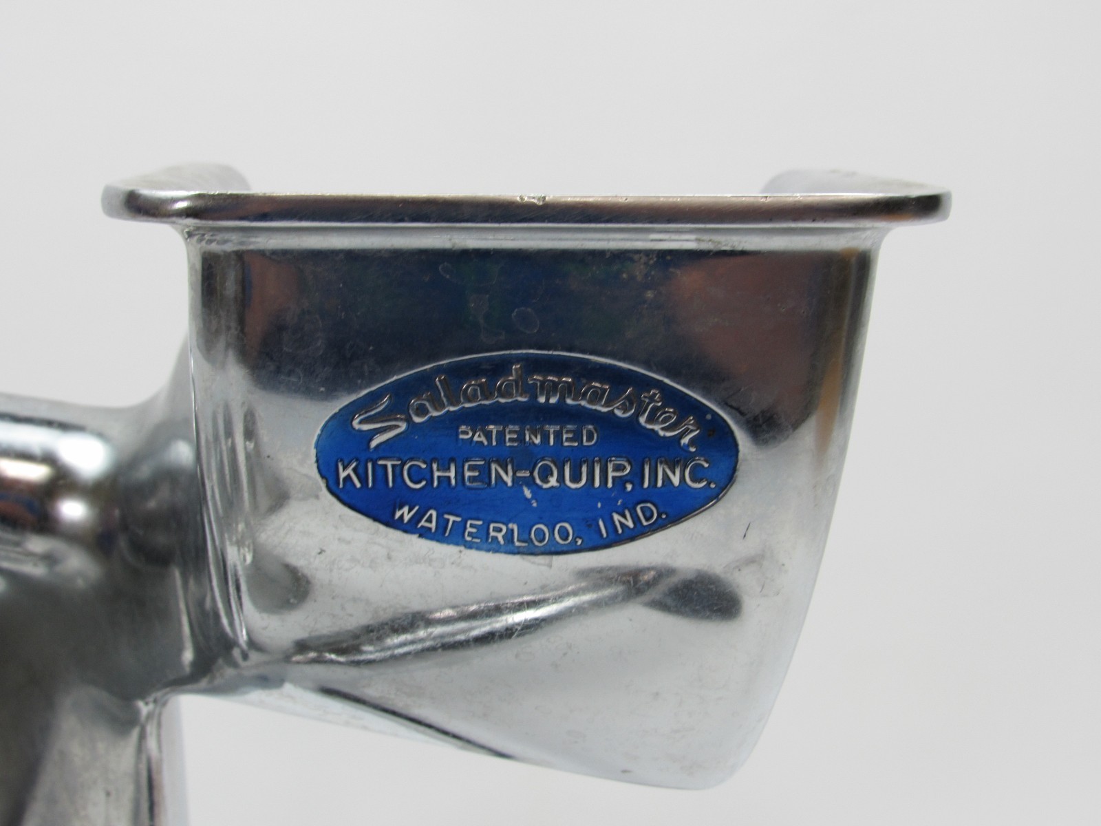 Vintage Saladmaster Food Processor Chopper Shredder Chrome 5 Cones