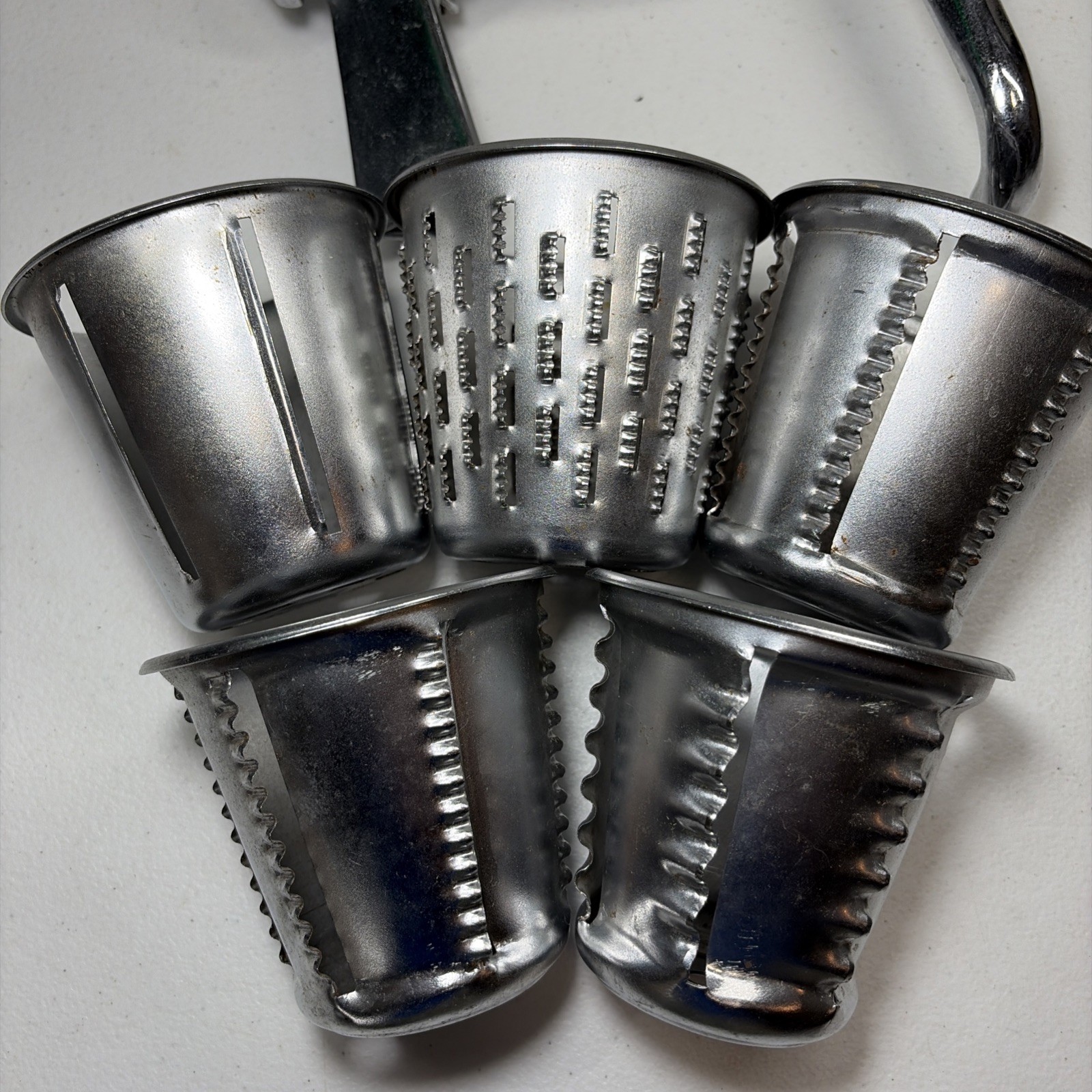 Saladmaster Vtg Manual Food Processor Hand Crank Chopper Shredder Slicer 5 Cones