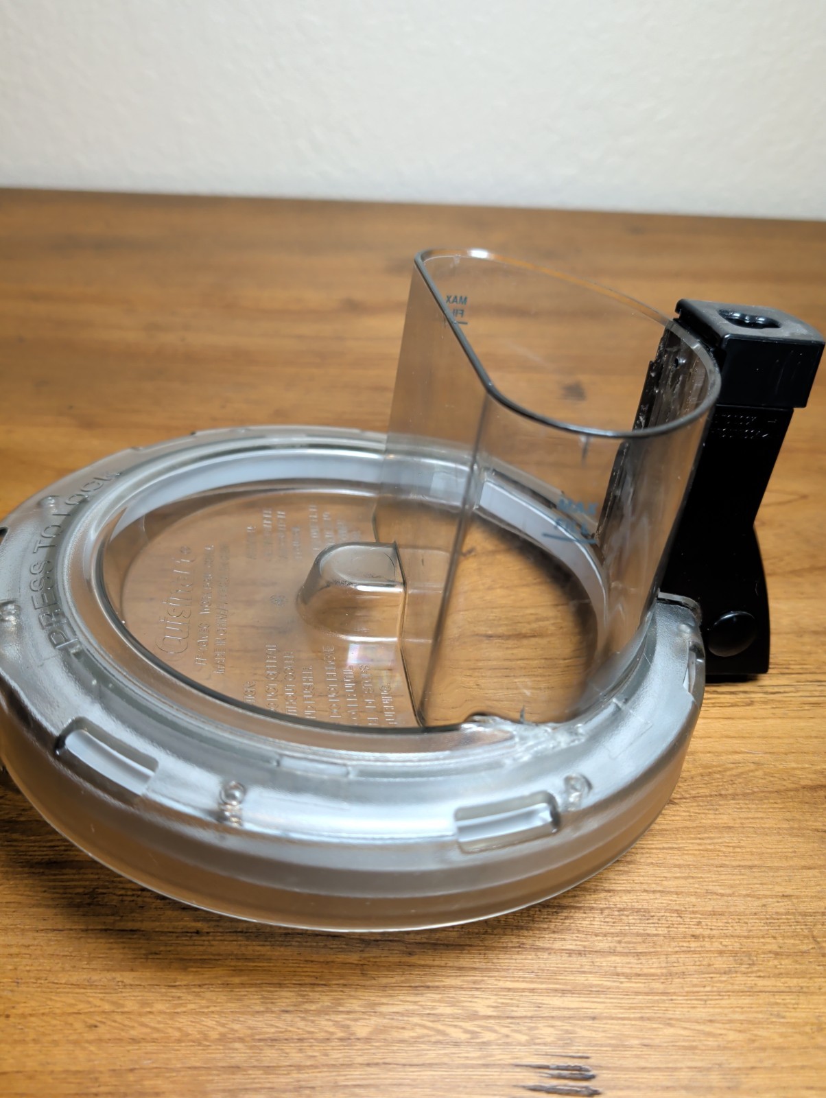 Cuisinart FP-16WBC Work Bowl Cover Replacement Part Food Processor /small cracks