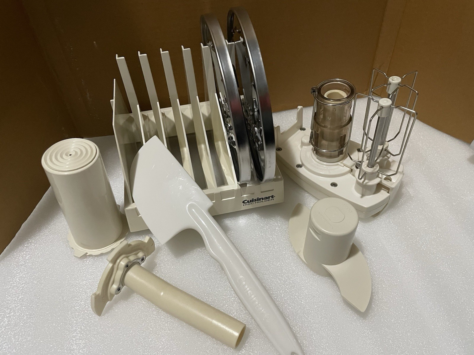 Cuisinart DLC-7 Disc Holder & Accessories