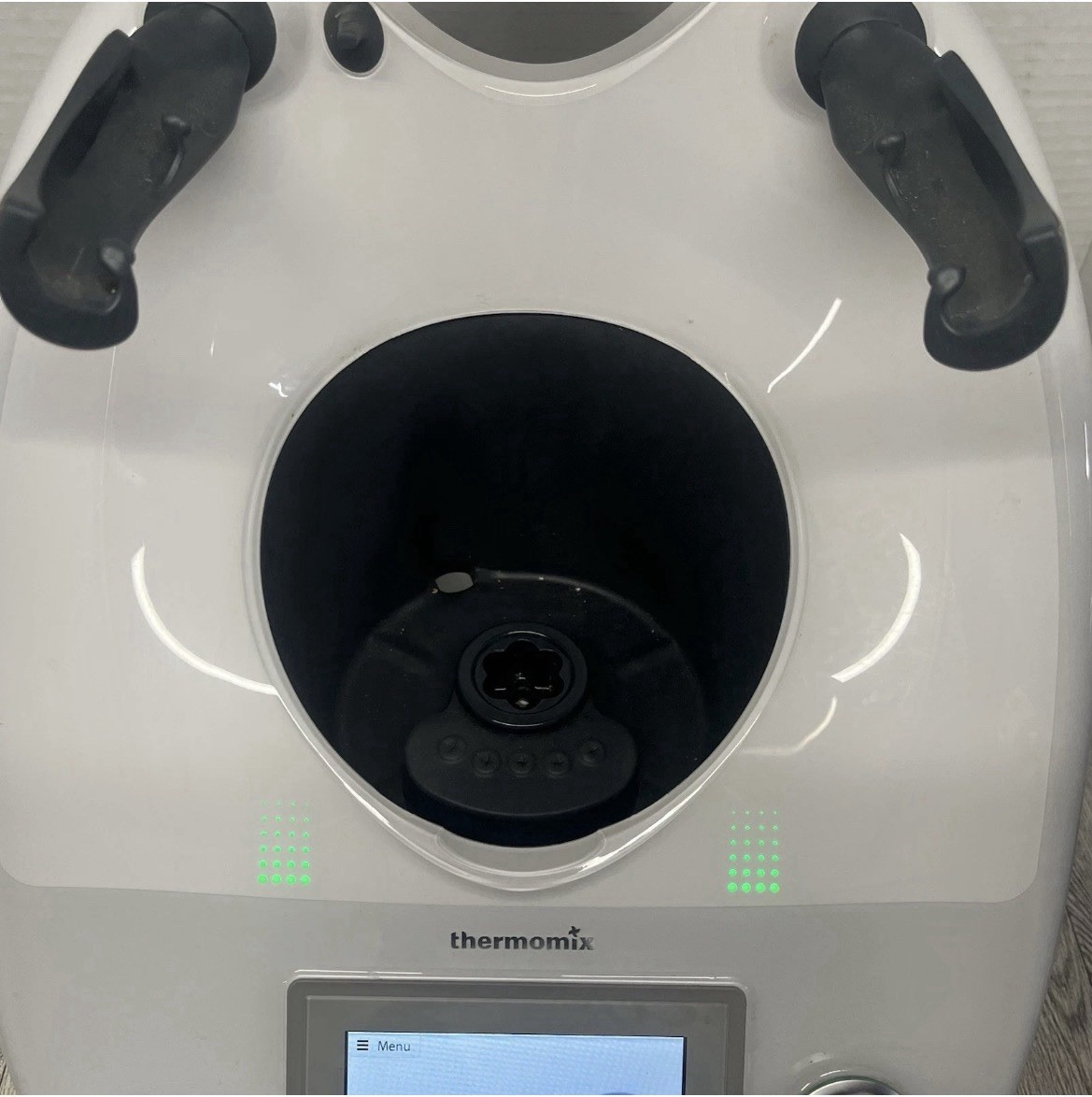 Vorwerk Thermomix TM5 (110V US Model) Bundle With Bowl, Cook-Key, Varoma (Clean)
