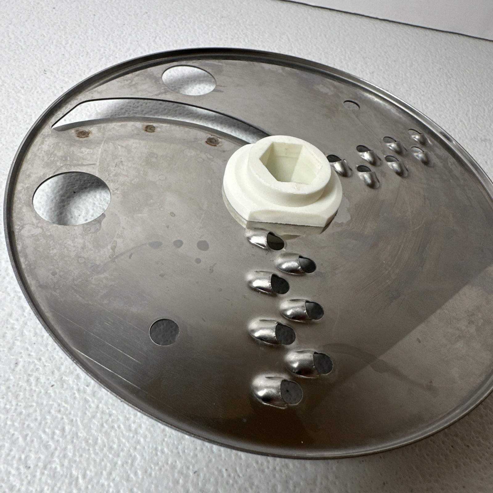 Hamilton Beach Reversible Slicer Shredder / Continuous Feed Disc Set 70700