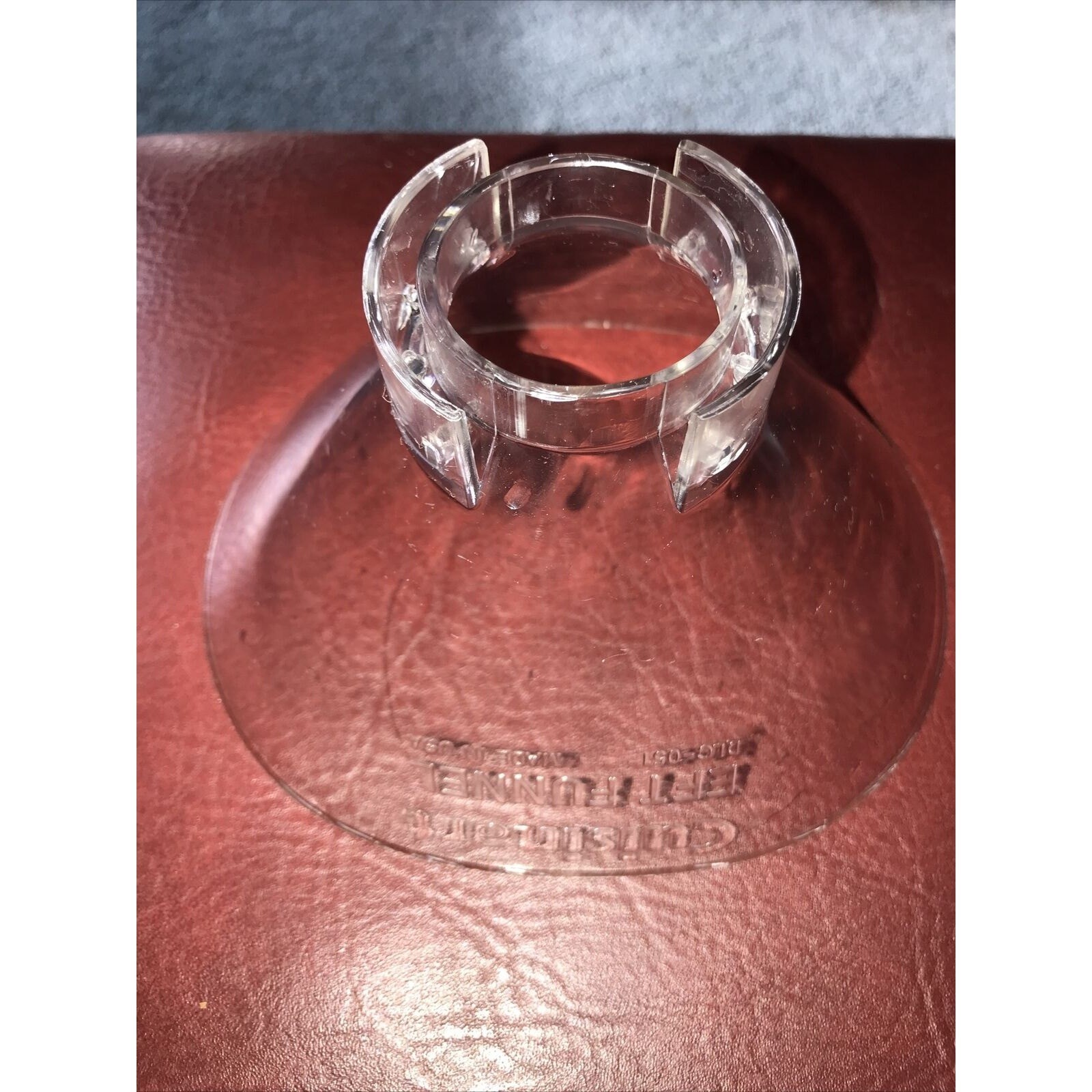 Cuisinart funnel for expandable feed tube DLC–051