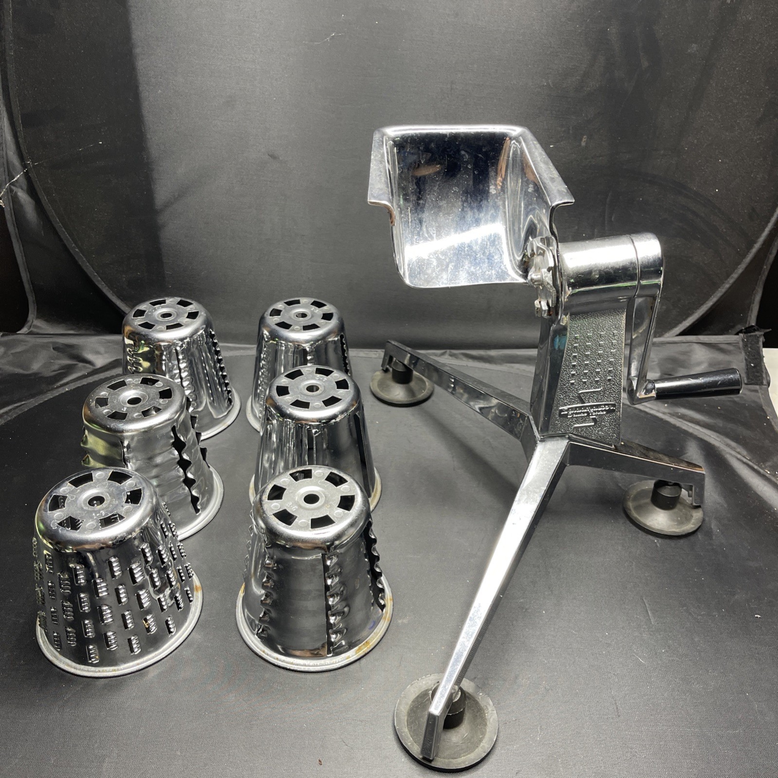 Vintage Saladmaster 5 Star Food Processor Slicer Shredder 6 Cones Hand Crank USA