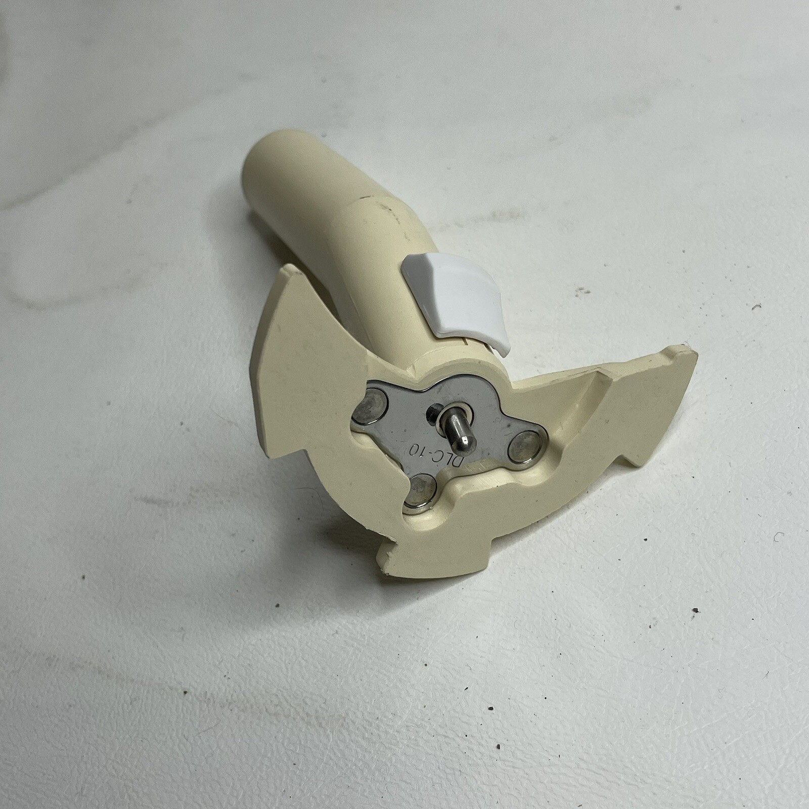 Cuisinart DLC-8 DLC-10 Pro Food Processor Stem Adapter and Disc Blades PARTS