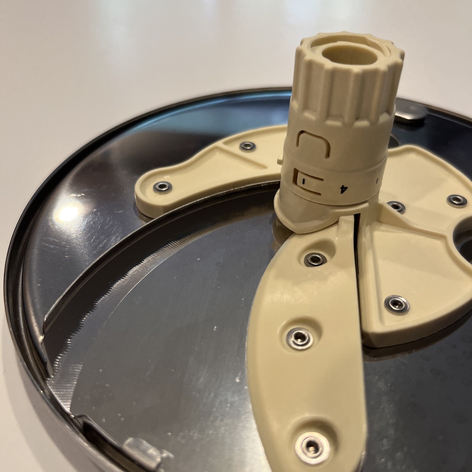 Cuisinart Replacement Parts: FP-16ASD Adjustable SlIce Disc FP-16RSD Shred Disc