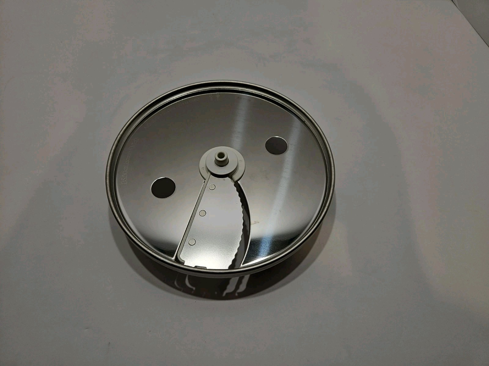 KitchenAid Adjustable Slicing & Reversible Shredding Disc Set w/ Case –Very Good