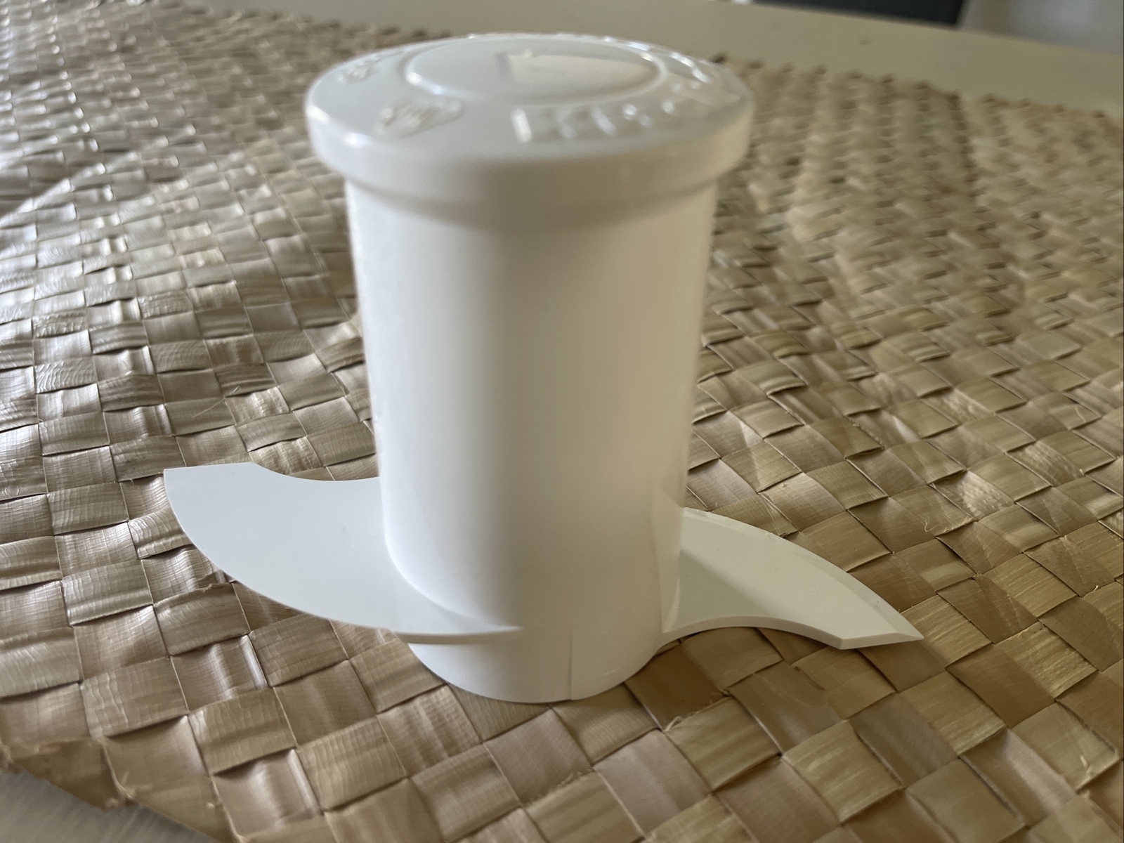Vintage Kitchen Aid Food Processor Replacement Part KFP400 Dough Blade Off White