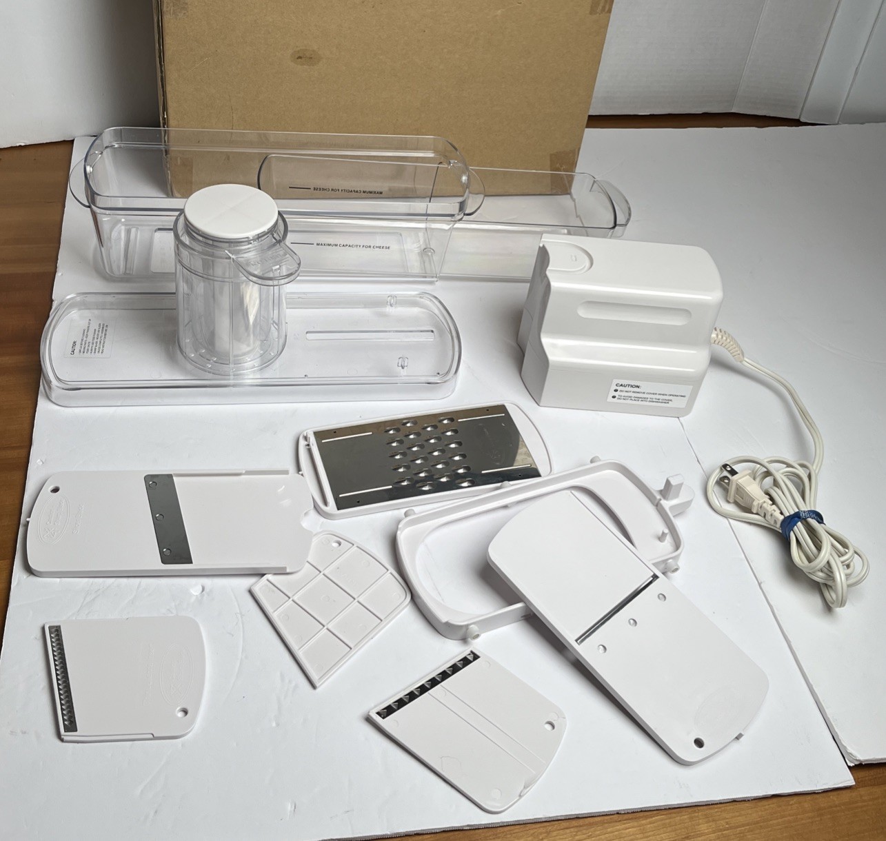 Cook’s Essentials Electric Mandolin IZVS001 Grater/Food Slicer TESTED & WORKS