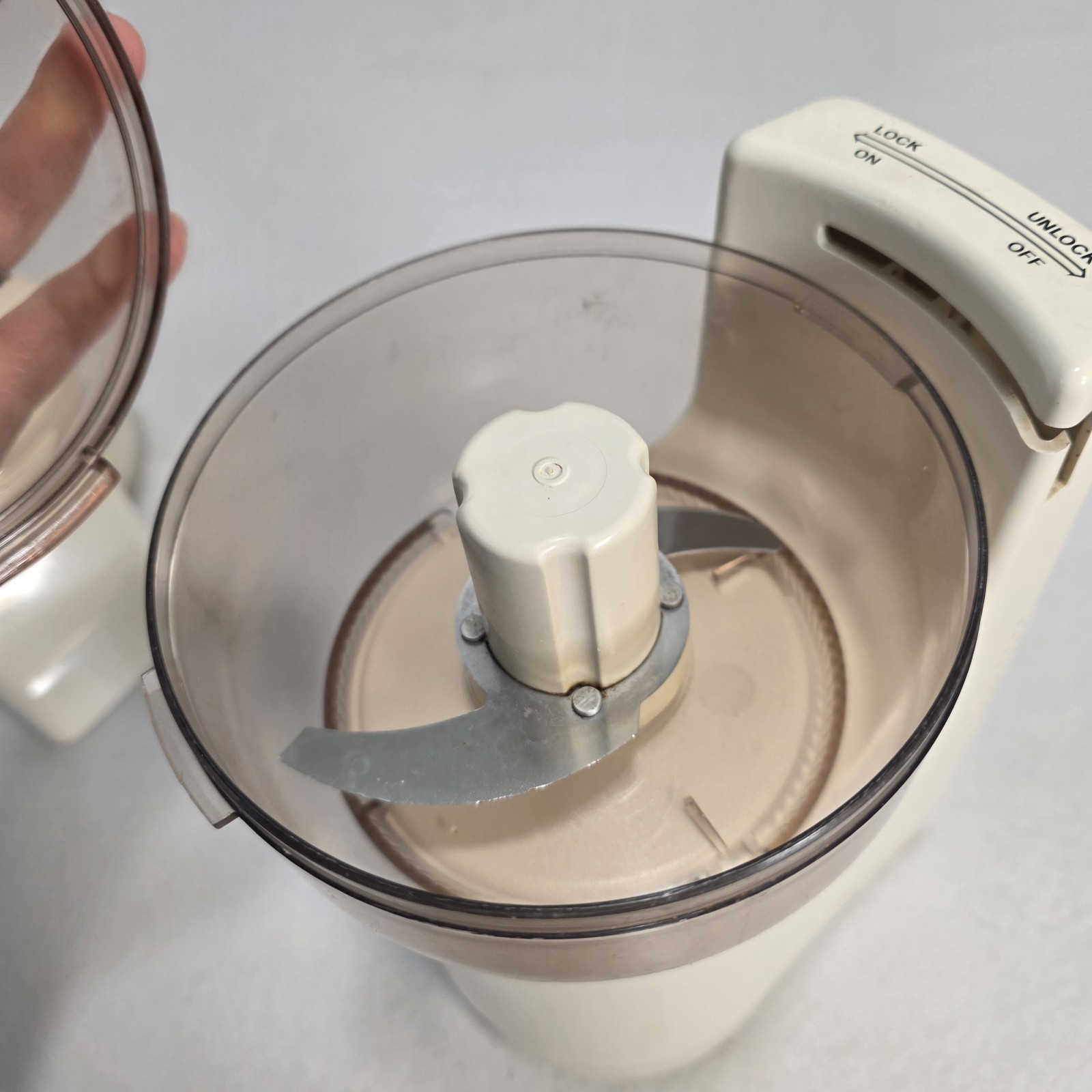 Sunbeam OSKAR Electric Food Processor Model 14081 Slicer Chopper France 1980’s