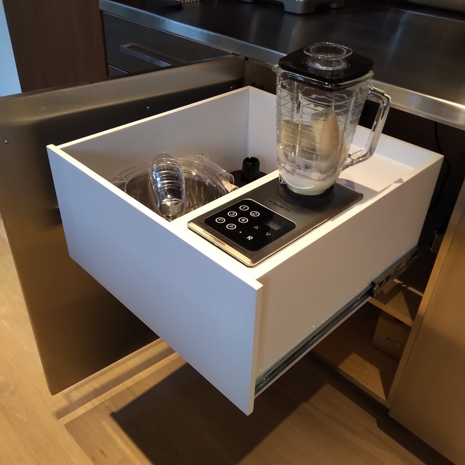 Built-in Blender & Food Processor (re: Nutone Food Center) 1000W in counter moto