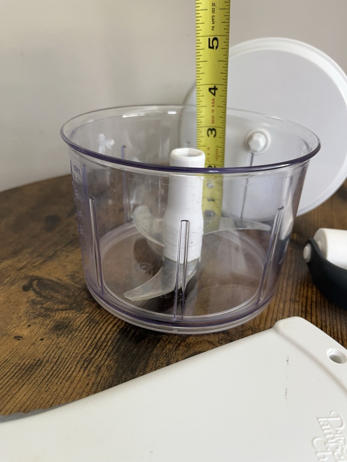 Pampered Chef 2581 Manual Food Processor w/ Shears, Can Opener, Rolling Pin