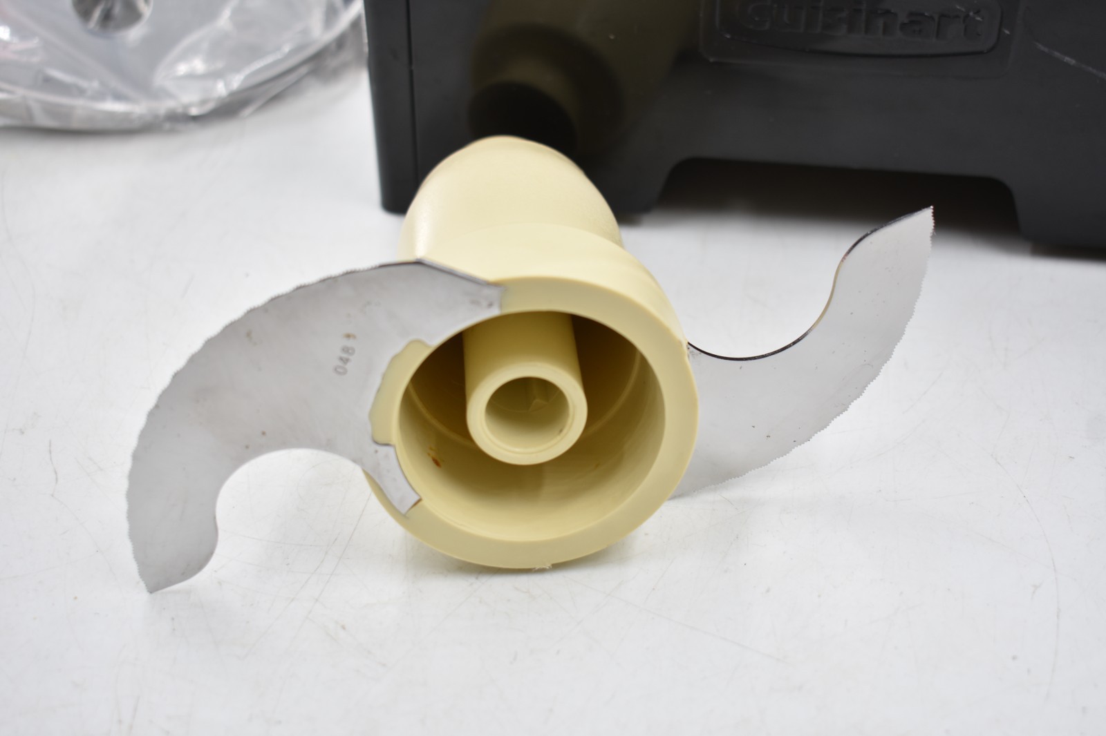 Cuisinart FP-14DC FP-16 Food Processor Blades Stem Shredder Slicer Storage Box