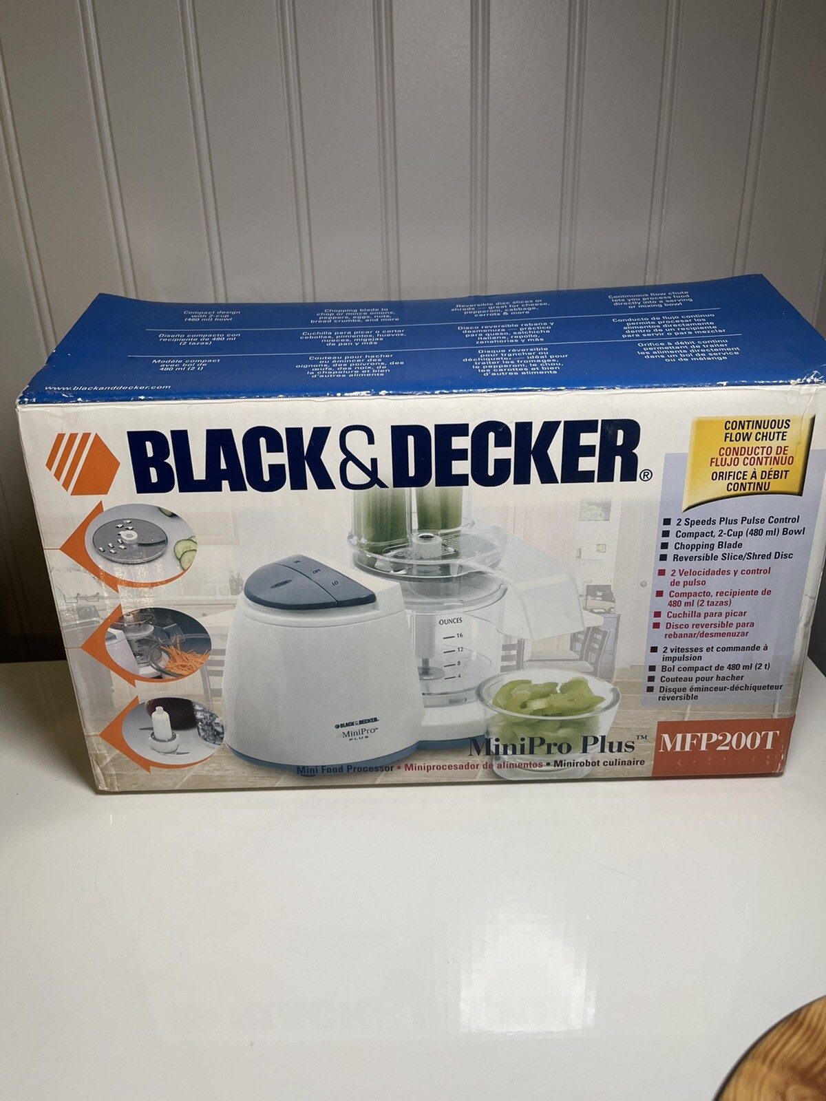 Black & Decker MFP200T MiniPro 2-Speed Food Processor with 2 cup Bowl in Box