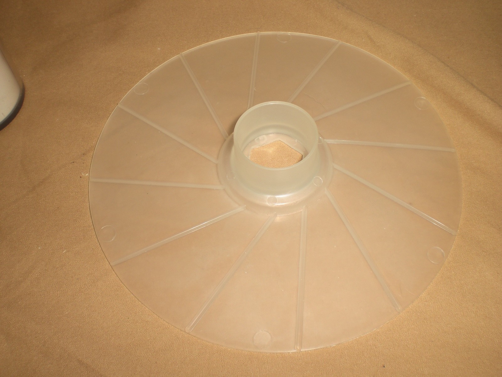 OSTER KITCHEN CENTER FOOD PROCESSOR-CONTINUOUS FEED-SLICE-FRENCH FRY-GRATE DISCS