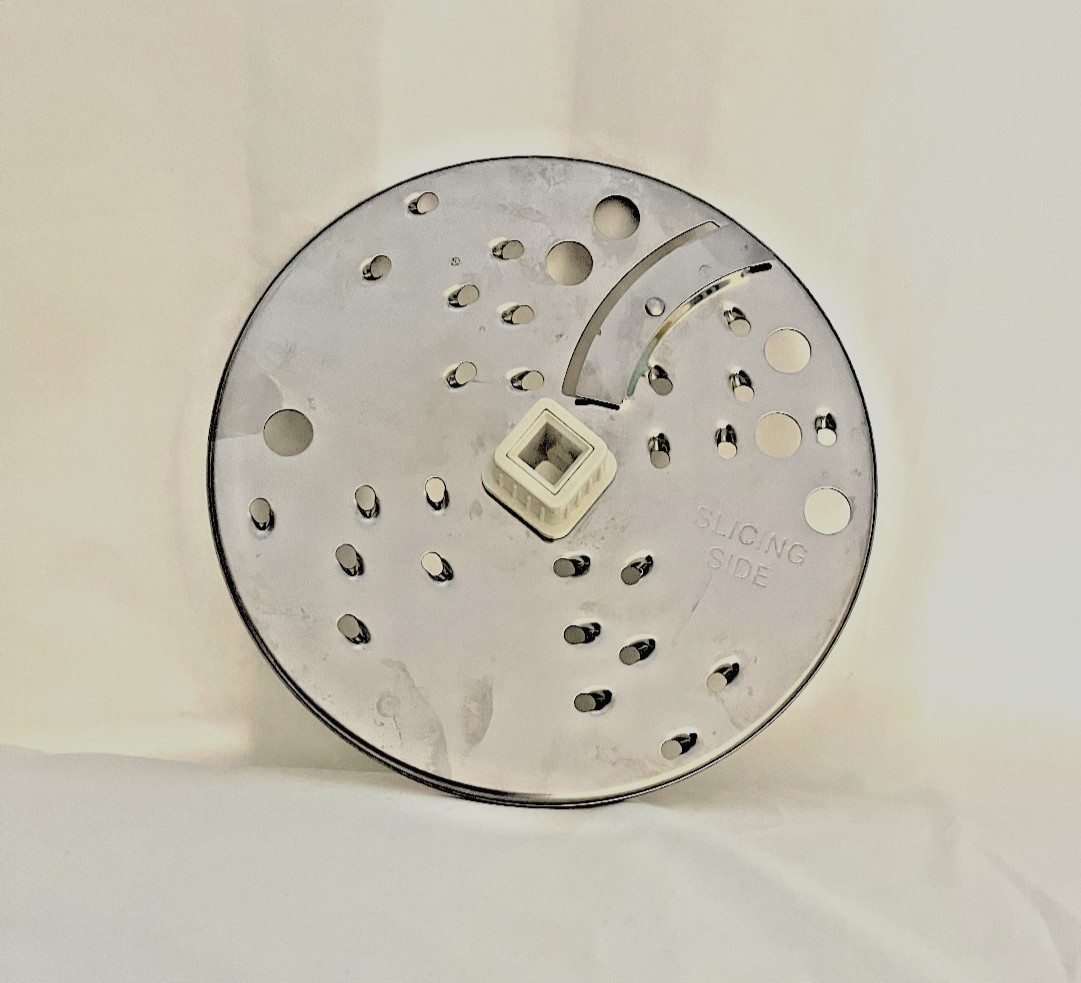 GE 4 Speed Food Processor Model 106622F Shredding & Slicing Disc (Preowned)