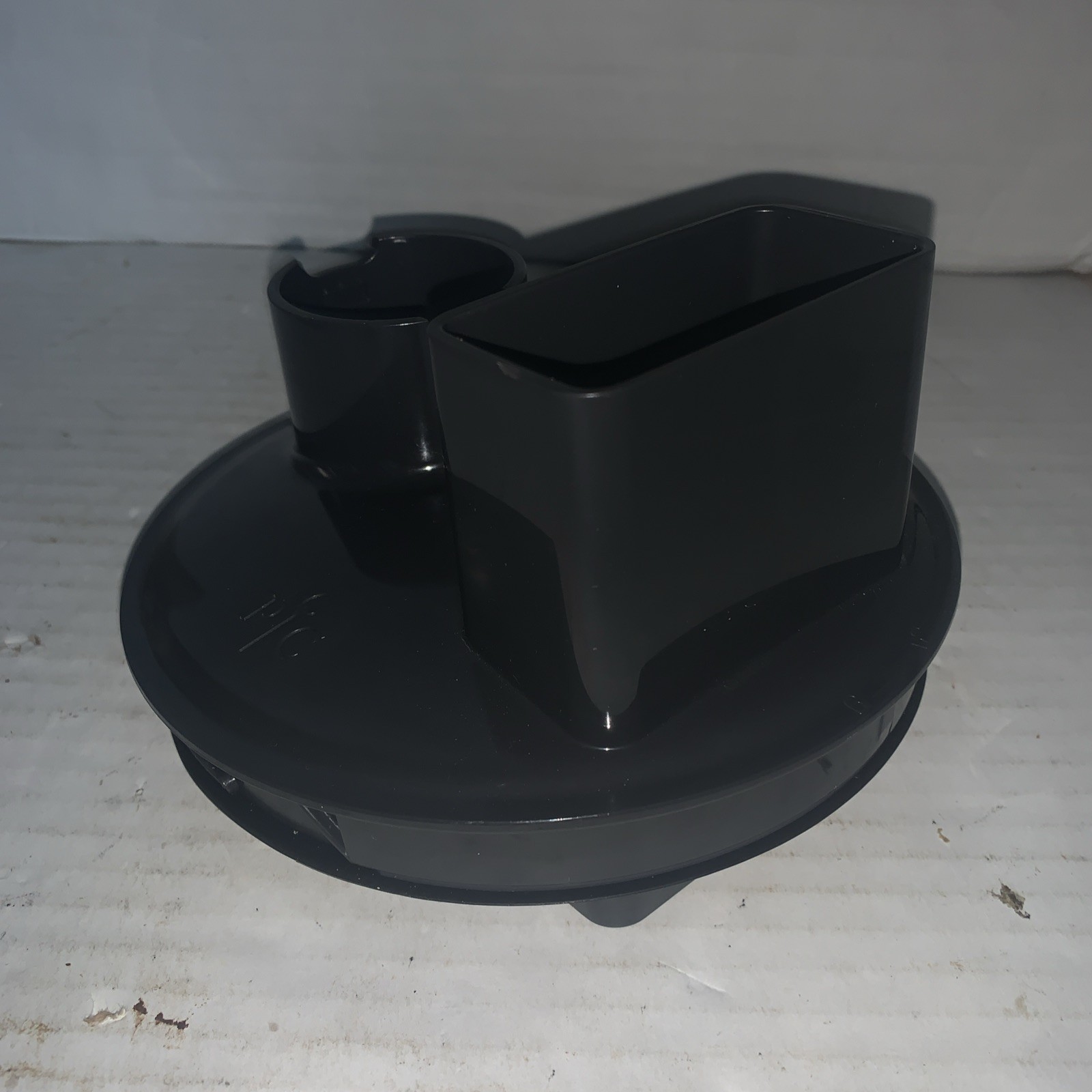 PAMPERED CHEF FOOD PROCESSOR Work Bowl Lid Pusher Replacement Spare Parts Only