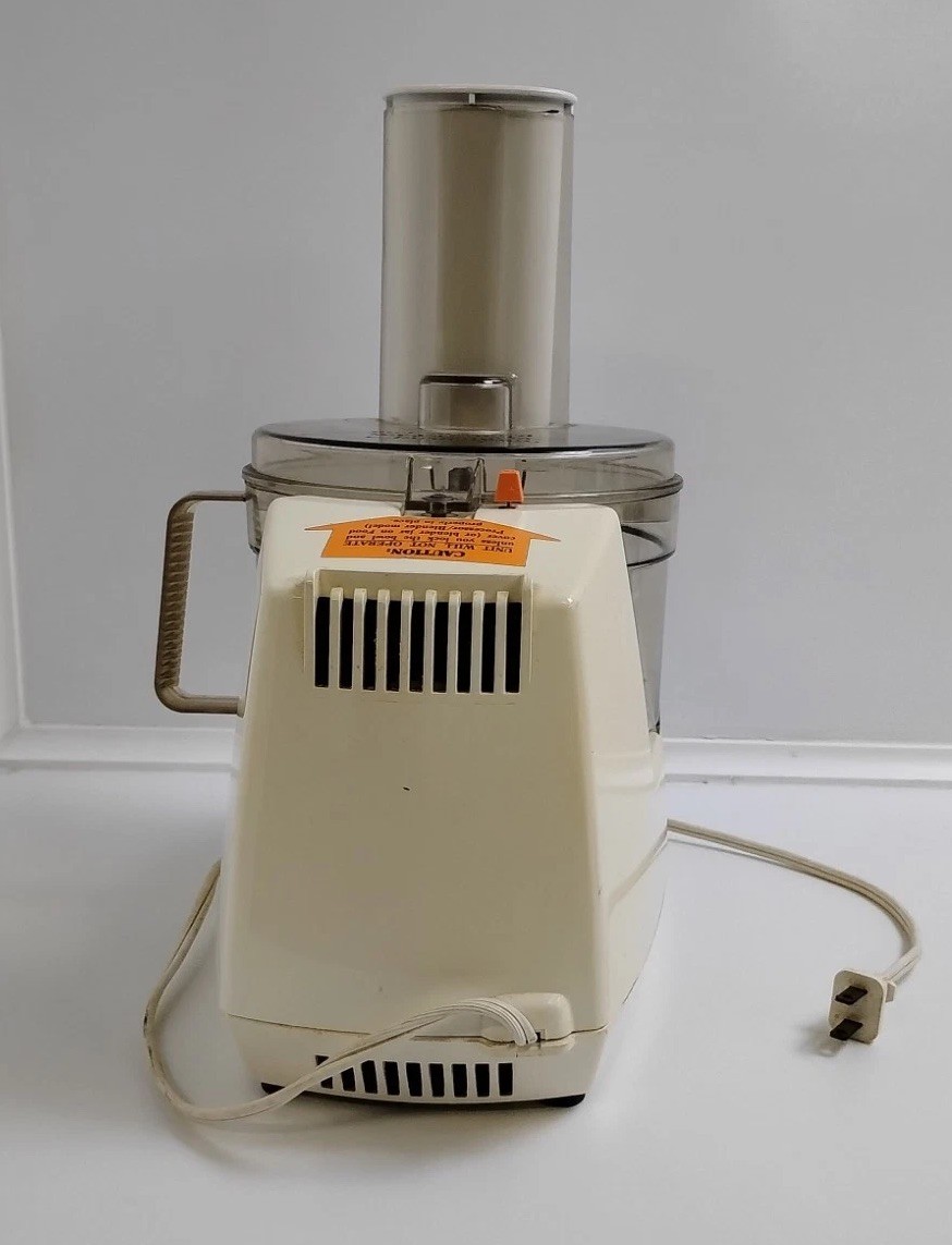 Vintage Black & Decker D1FP1D Full Capacity Food Processor Beige TESTED WORKS