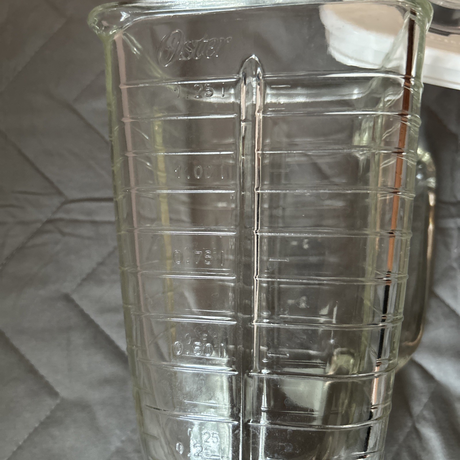 Oster Regency Kitchen BLENDER Glass Pitcher With Blades And Lid 5 Cup – Clean