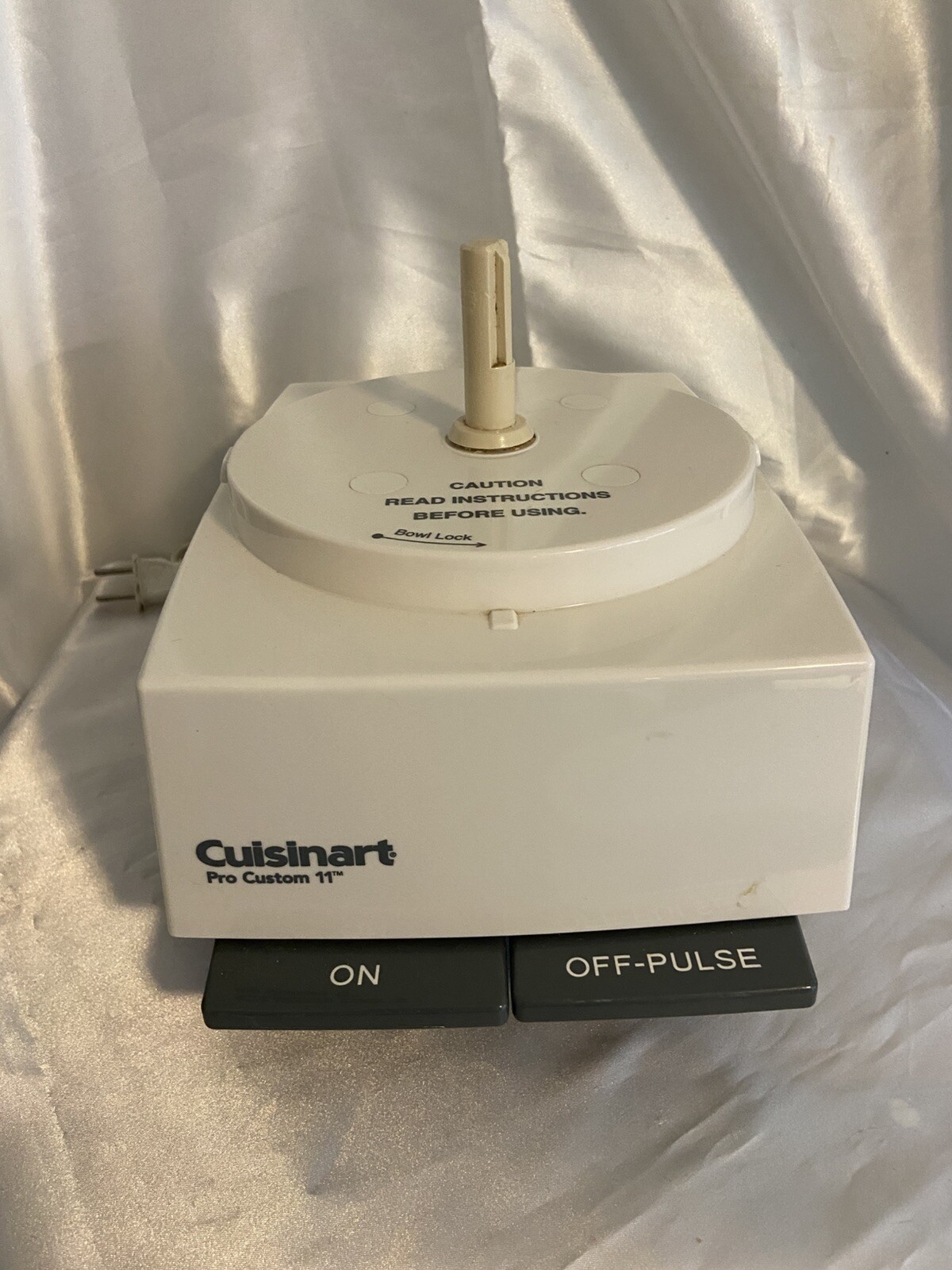￼ Cuisinart pro custom 11 motor base great condition