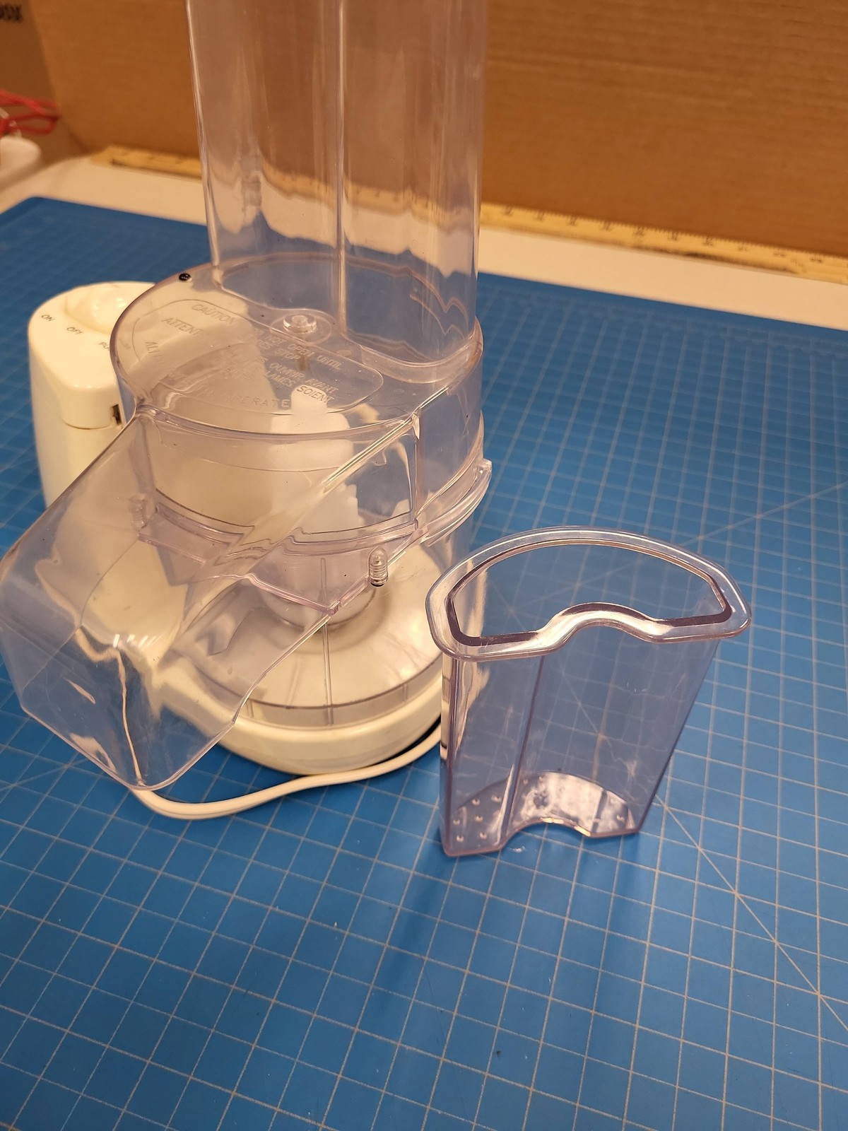 White Westinghouse Food Processor WMC200 White Kitchen Appliance Food Prep
