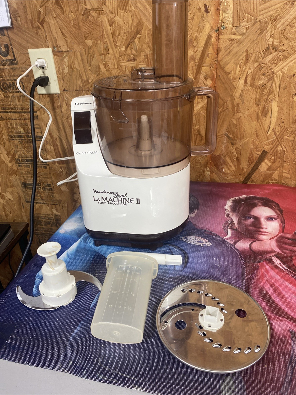 Moulinex Regal La Machine II Food Processor Base Motor W/ Bowl + Blades Pusher