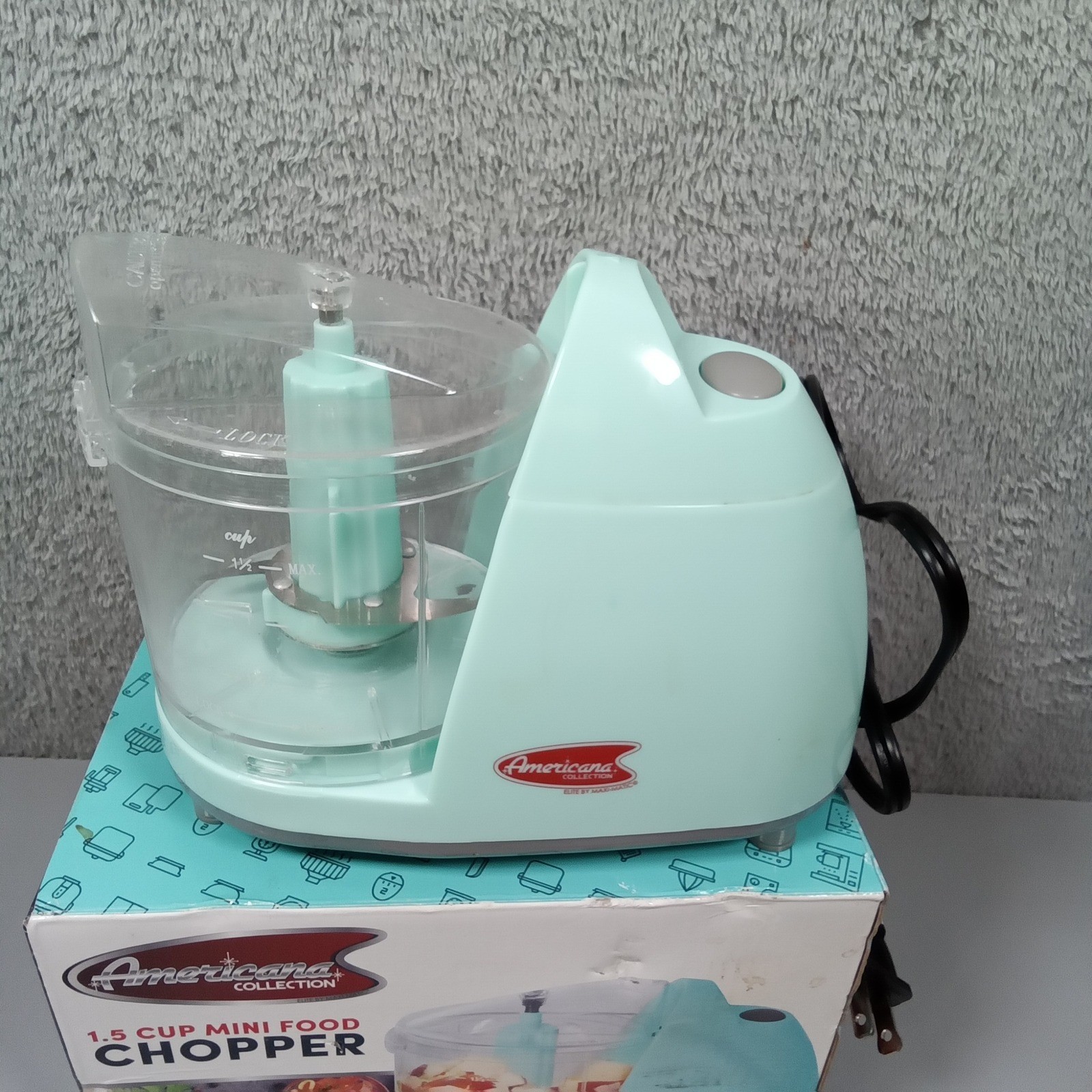 Americana Collection 1.5 Cup Mini Food Chopper Mint Blue EMC-001BL Elite Gourmet