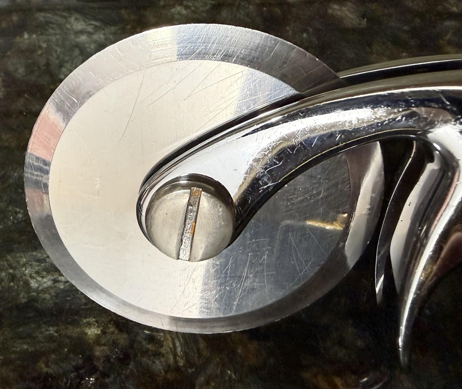 Kitchenaid Professional Pizza Cutter Wheel with Finger Guard, White