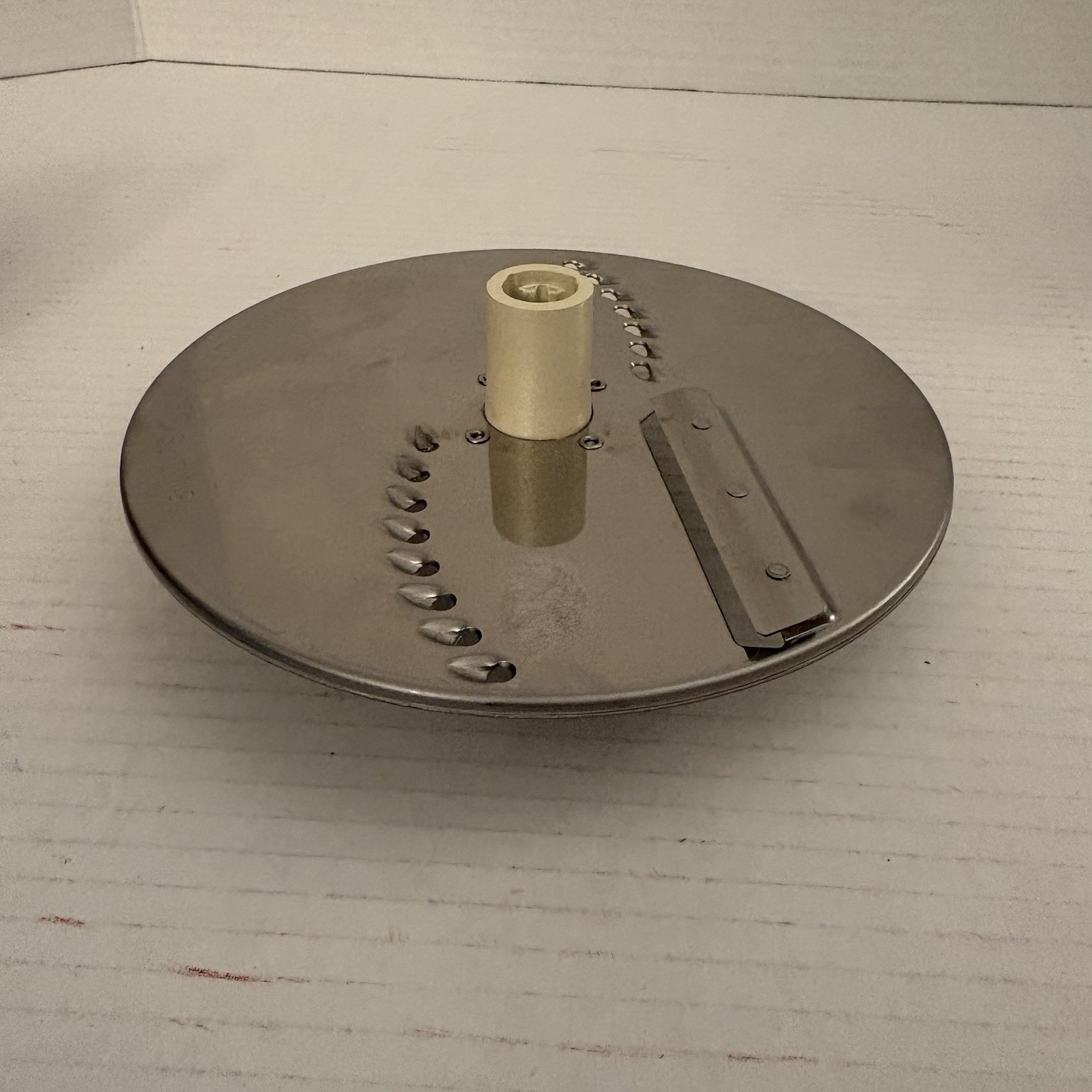 General Electric GE D1FP1-420 Food Processor Full Circle Blade replacement part