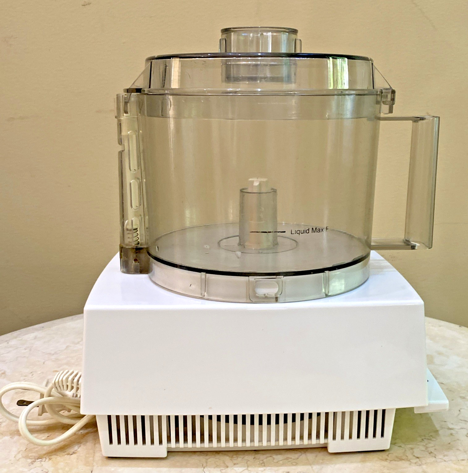 Cuisinart Pro Custom 11 Food Processor DLC-8S Beige TESTED & WORKING