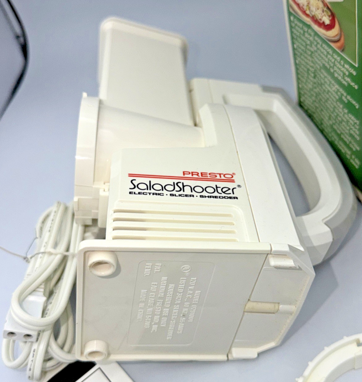 VINTAGE PRESTO SALAD-SHOOTER ELECTRIC SLICER SHREDDER MODEL 02910 CLEAN EUC