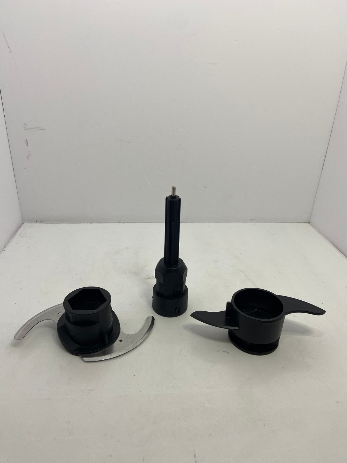 NUTRIBULLET FOOD PROCESS ORDOUGH BLADE, METAL CHOPPING BLADE, AND STEM ADAPTER
