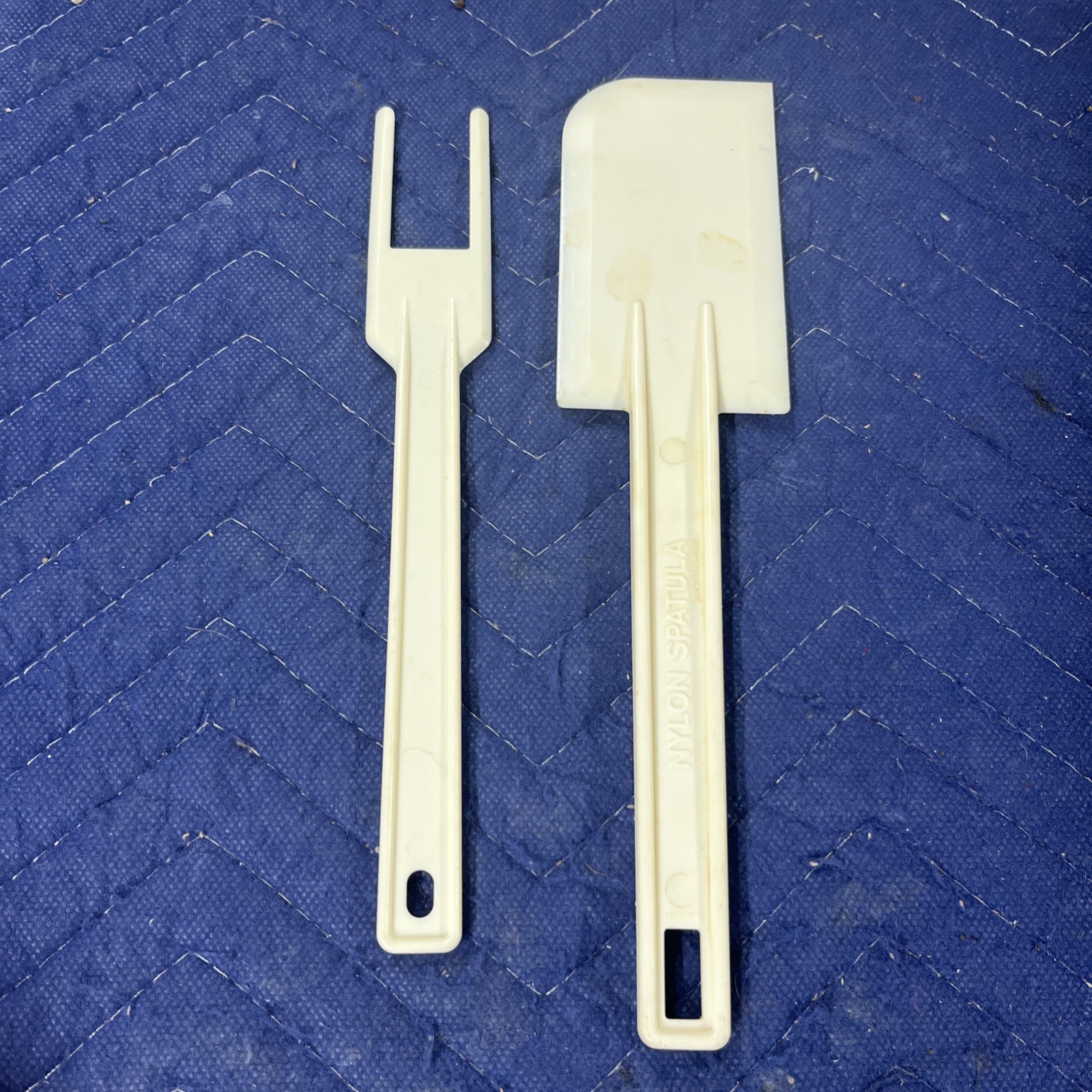 Cuisinart Food Processor Nylon Spatula & Spatula/Blade Reamer