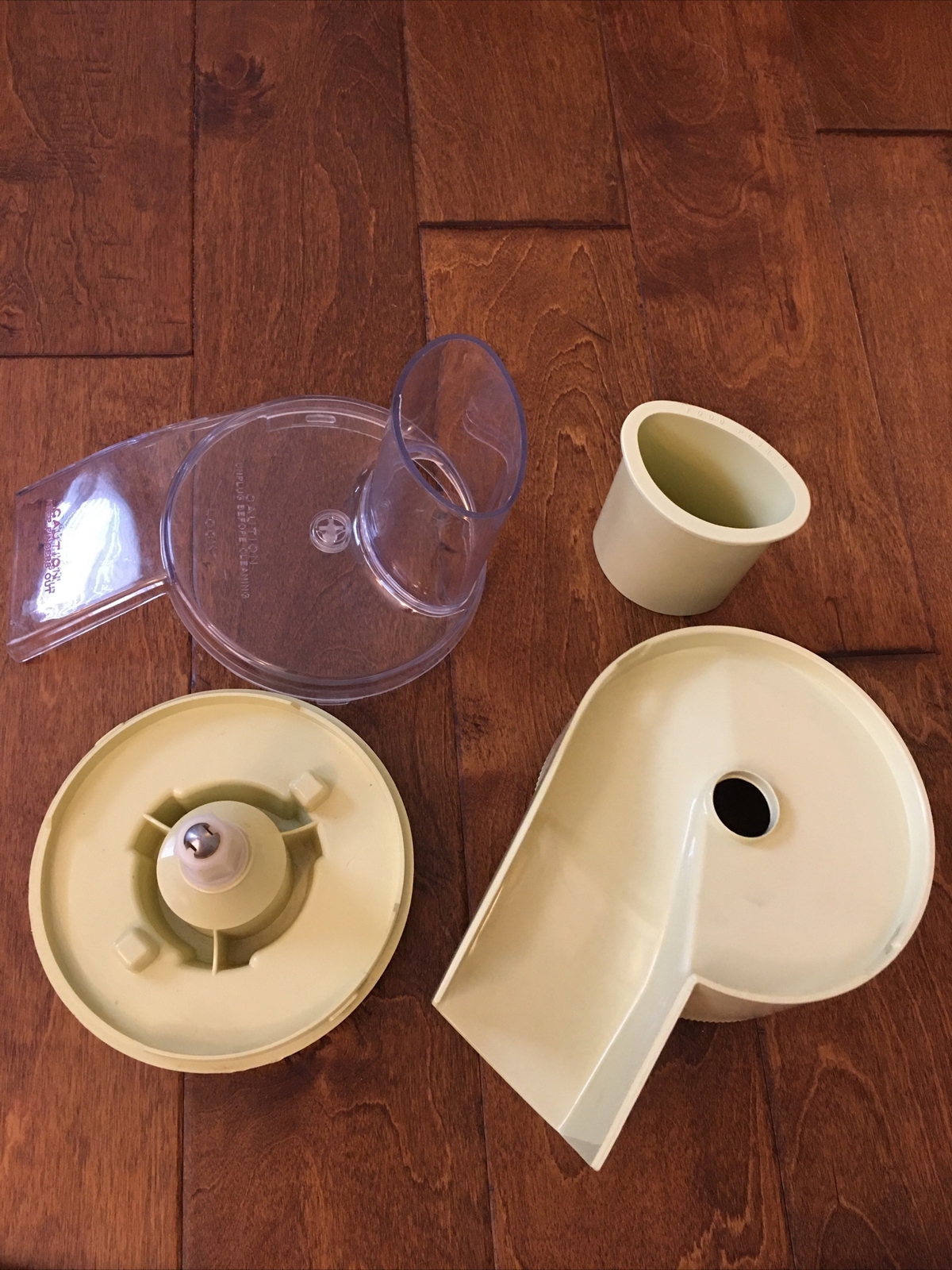 Oster Regency Kitchen Center Food Processor Chute Housing W Pusher No Blades
