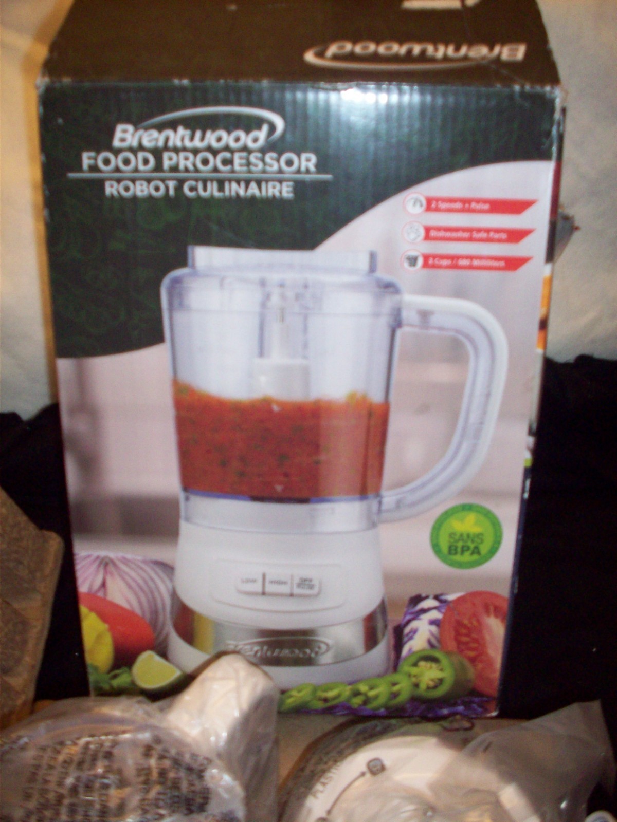 Brentwood FP-549W Food Processor – New in open Box – 3 Cup Capacity – white