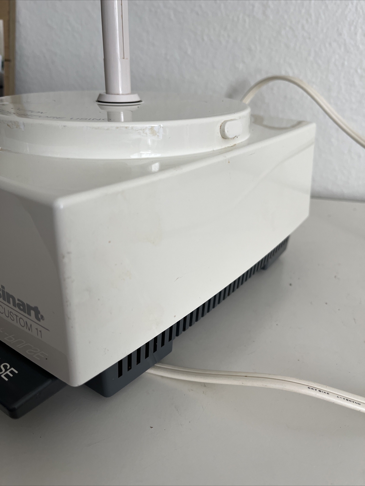 Cuisinart CUSTOM 11~ DLC-8M Food Processor MOTOR BASE ONLY Replacement Works!