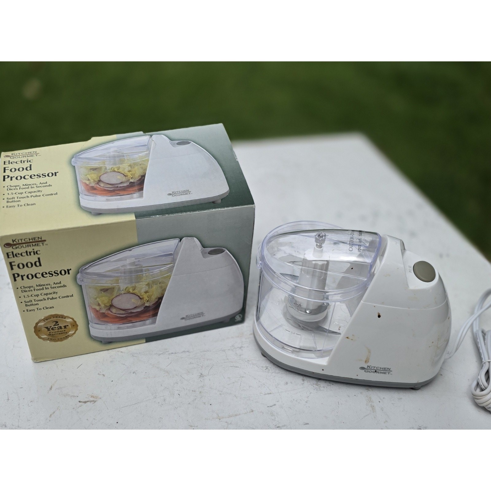 Kitchen Gourmet Electric Food Processor Model NT-0216 Compact 1.5 Cup Chopper w/